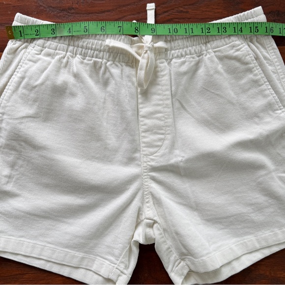 Todd Snyder Corduroy Short - 5” inseam, drawcord waist - Picture 3 of 5